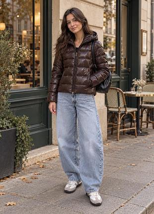 Жіноча куртка-пуховик moncler коричнева коротка дута з капюшоном