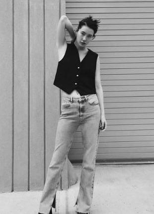 Базовии‌ чорнии‌ костюмнии‌ жилет з гудзиками перлинами zara
🌺🌺🌺🌺🌺🌺🌺🌺🌺🌺