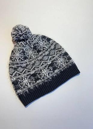 Шапка з новорічним візерунком  m&co