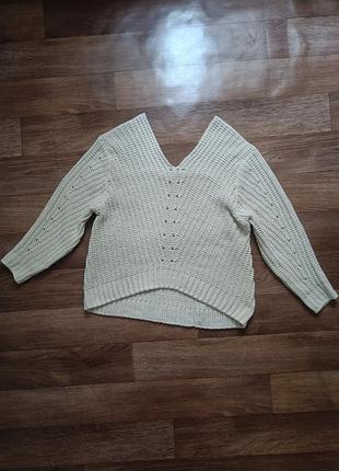 Молочний об'ємний в'язаний жіночий светр h&m.