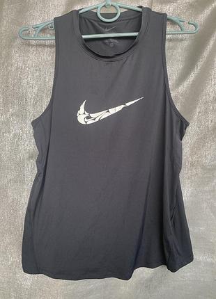 Жіноча спортивна майка nike