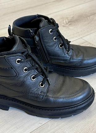 Кожаные демисезонные ботинки clarks, размер eu 32 (стелька 20 см), натуральная черная кожа, детские ботинки для школы и прогулок