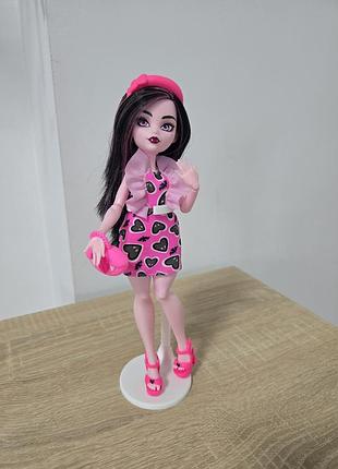 Лялька monster high дракулаура