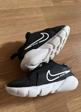 Кросівки nike flex runner 2 4