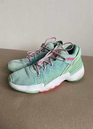 Жіночі кросівки adidas