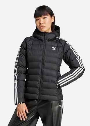 Куртка жіноча adidas демісезонна чорна з капюшоном