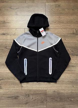 Кофта чоловіча nike tech fleece чорно-сіра з капюшоном