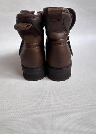 Шкіряні чобітки ugg 4