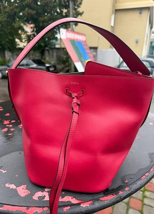 Продам шкіряну сумку від італійського  furla