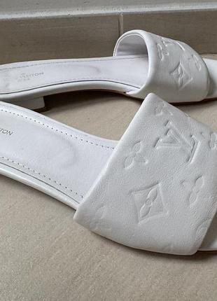 Продам шкіряні шльопанці louis vuitton 2