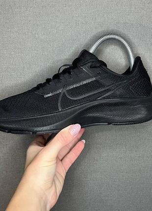 Кроссовки nike 37,5 р оригинал
