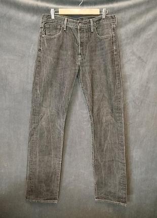 Levi's. чоловічі джинси прямого крою.