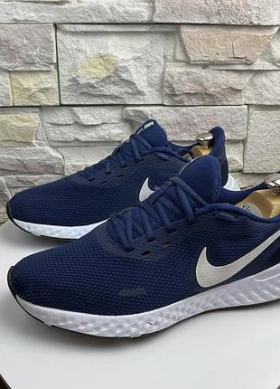 Оригінальні кросівки nike revolution 5