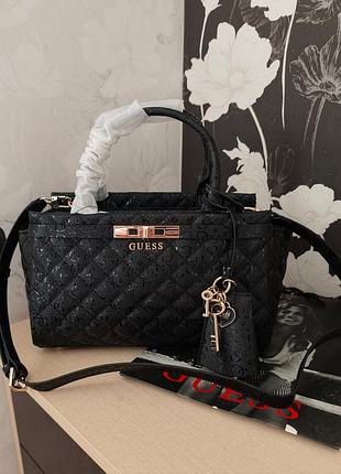 Жіноча сумка guess чорна стьобана оригінал