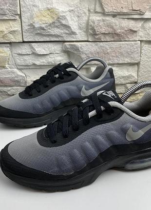 Оригінальні кросівки nike air max invigor