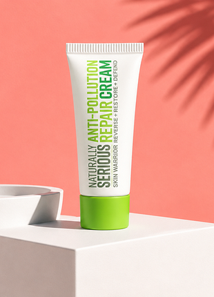 Увлажняющий крем для лица naturally serious skin warrior anti-pollution repair cream (в мини-формате / пробнике объемом 0.25 oz / 7.5 мл).