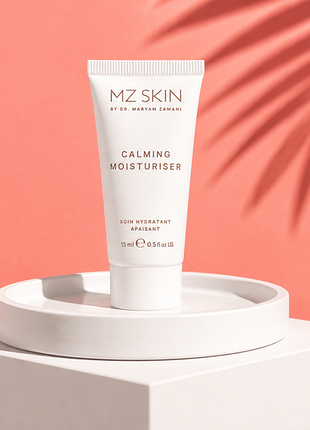 Увлажняющий и успокаивающий крем для чувствительной кожи mz skin calming moisturiser в миниатюре объемом 15 мл (travel size) от dr. maryam zamani