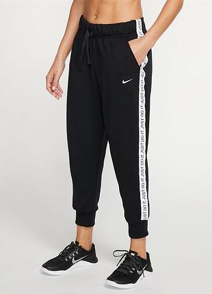 Женские спортивные брюки nike dry get fit (модель с белыми лампасами «just do it»