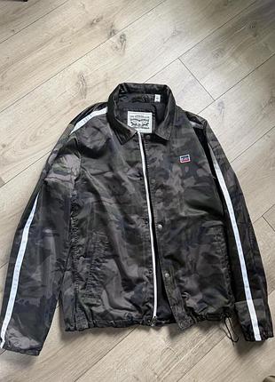 Куртка levi’s камуфляжна
