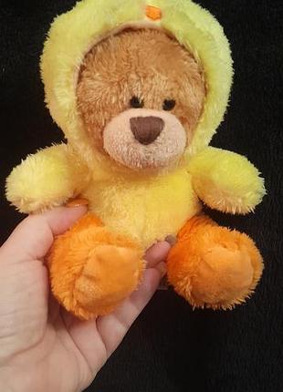 Игрушка мишка в комтюме палитка, капюшон снимается