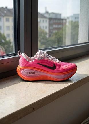 Nike w vomero plus hyper pink