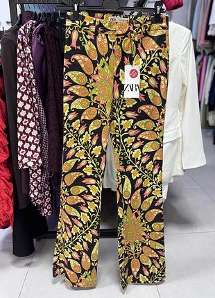 Яскраві штани zara