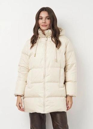 Жіночий пуховик zara бежевий дутий з капюшоном