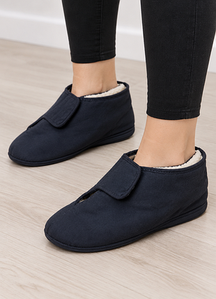 Специализированная ортопедическая обувь бренда cosyfeet