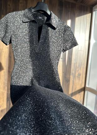 Коротка жіноча сукня bershka в'язана з люрексом чорно-срібляста