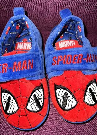 Тапочки на твердій підошві spider, ніжка регулюється липучкою. розмір: устілка 14.5-15 см.