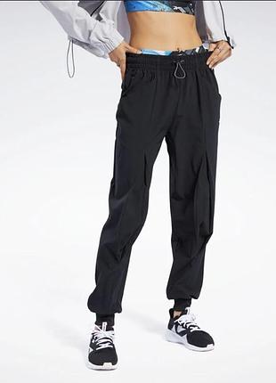 Спортивні штани жіночі reebok ts woven pant чорні