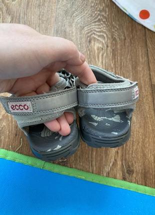 Босоніжки, сандалі на дівчинку ecco 25 4