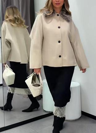 Бежеве шерстяне  коротке пальто zw collection