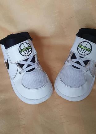 Детские кроссовки nike team hustle d 9 td (оригинал), стелька 15 см