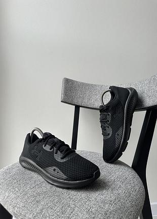Чорні спортивні нові кросівки кеди взуття under armour