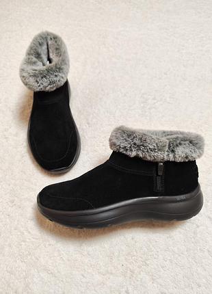 Жіночі зимові черевики skechers on-the-go 37р 24см нові