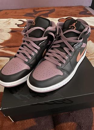 Кросівки nike air jordan 1 mid se black
