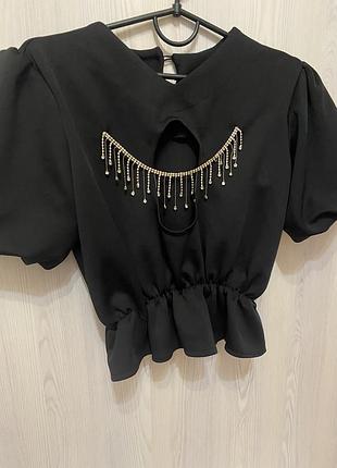 Елегантна чорна блуза / топ із баскою та стразами meera fashion (р. 38 / m)