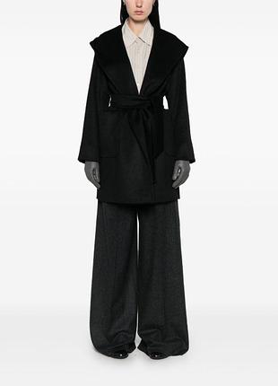 Розкішне вовняне пальто max mara