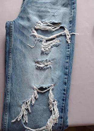 Рваные джинсы bershka 5 4