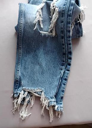 Рваные джинсы bershka 5 5