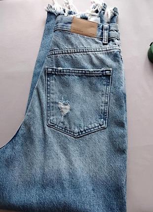 Рваные джинсы bershka 5 2