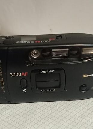 Плівковий фотоапарат polaroid 3000af