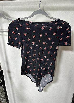 Боді жіноче forever 21 чорне з квітковим принтом