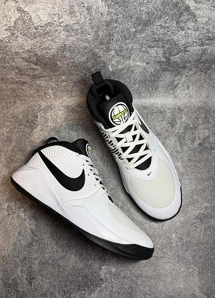 Оригінальні баскетбольні кросівки nike team hustle d 9