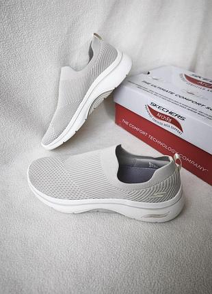 Кроссовки skechers go walk arch fit р. 39,5 стелька 26,5см