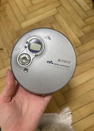 Cd-плеєр sony walkman g-protection сріблястий