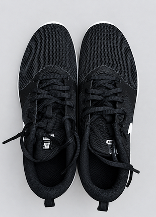Кросівки nike чорні спортивні, устілка 23.5-24 см