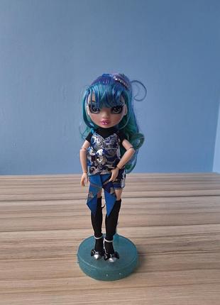 Лялька rainbow high junior holly de'vious
холлі де'віус