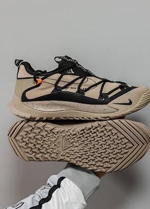 Кросівки nike acg mountain fly бежеві з чорним